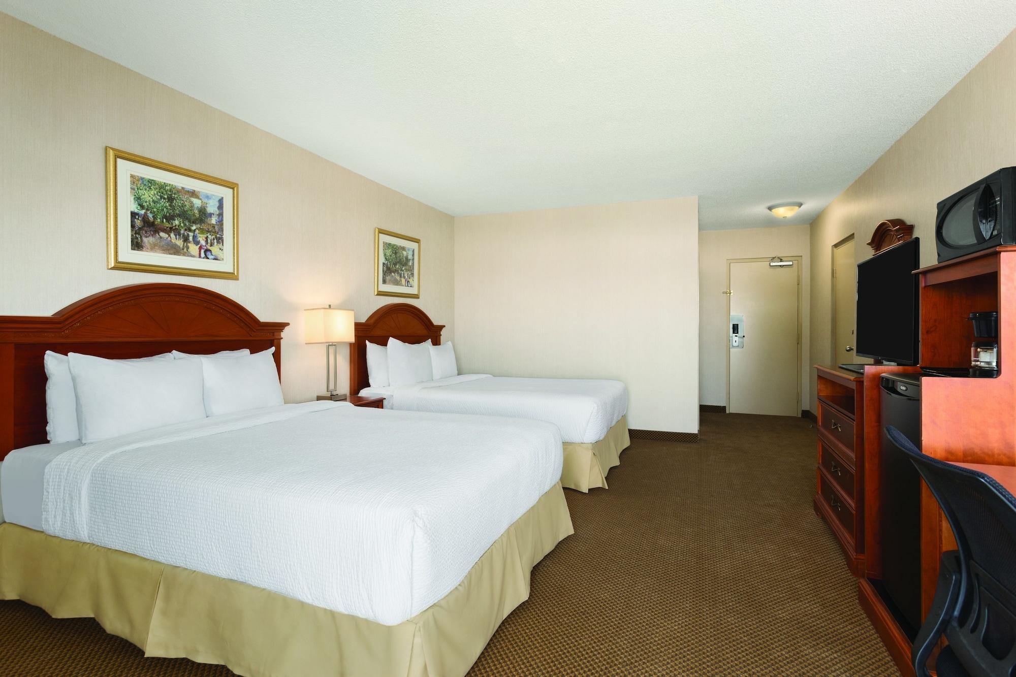 Days Inn By Wyndham London Exterior foto